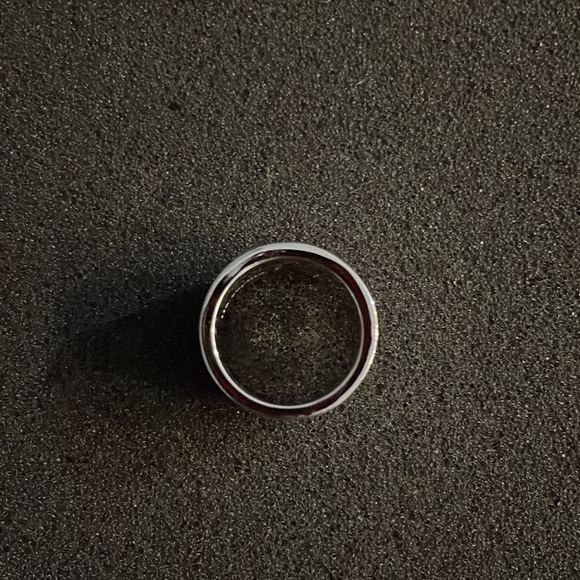 Ring - Picture 2 of 5